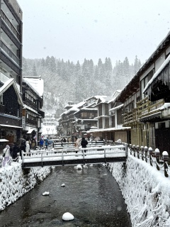 �f������